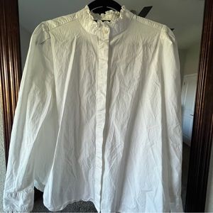 Ann Taylor Long Sleeve Button Up Shirt White size M